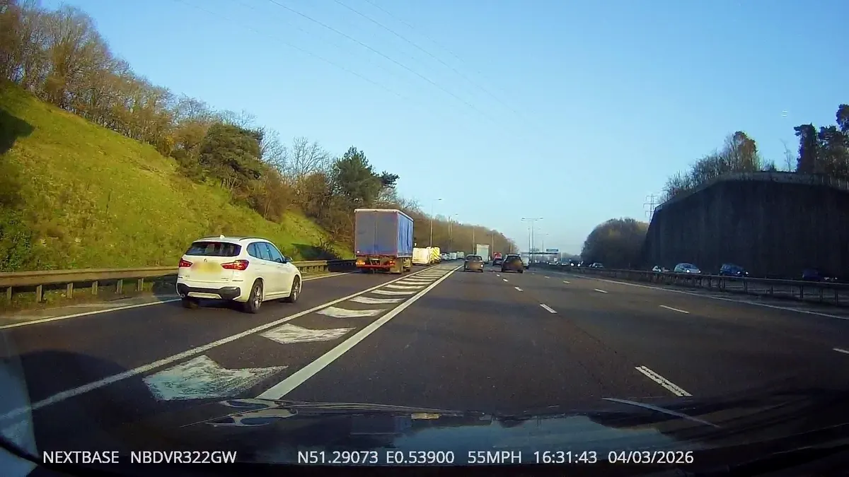 Dashcam view on the M20
