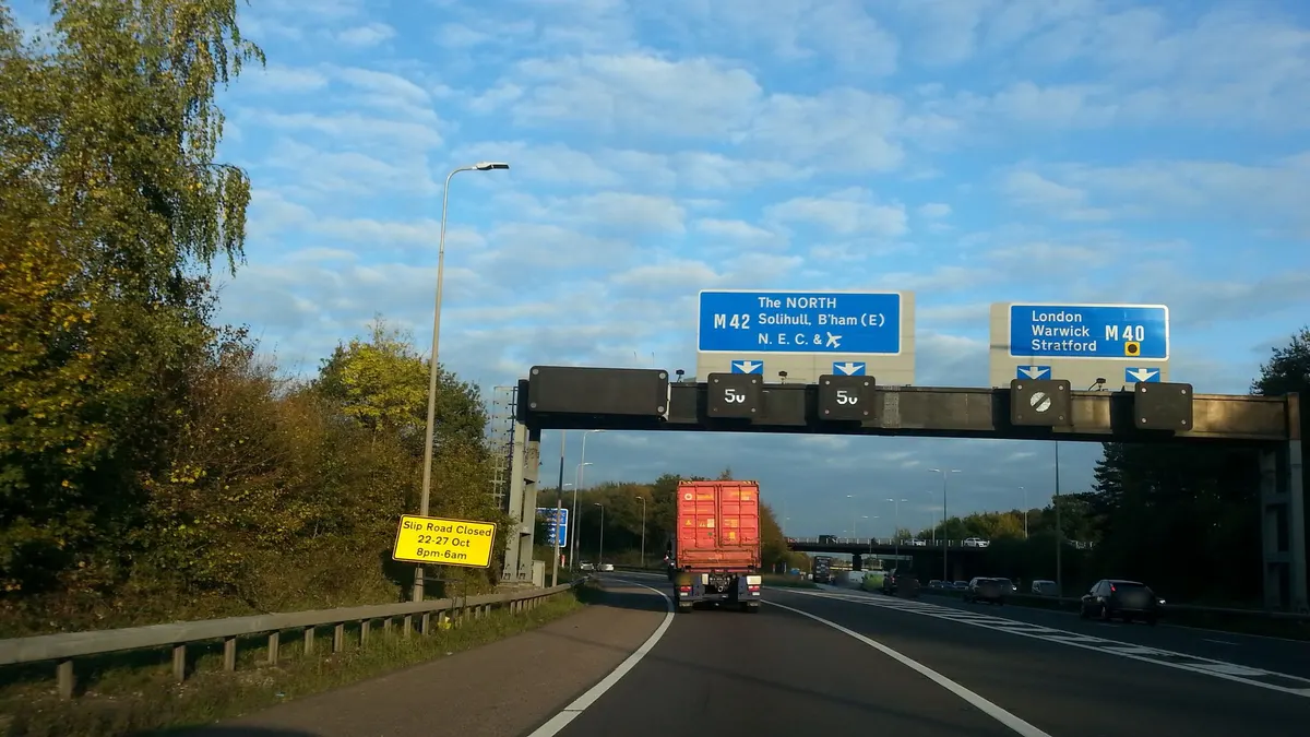 Dashcam view on the M42
